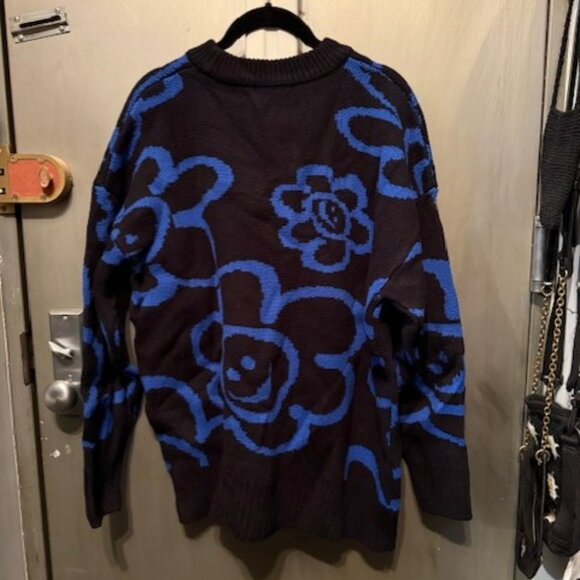 Retro Blue & Black floral & Smiley Face sweater - NWT - Picture 12 of 16